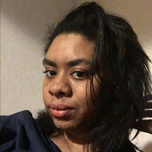 Meet your Posher, Ebony